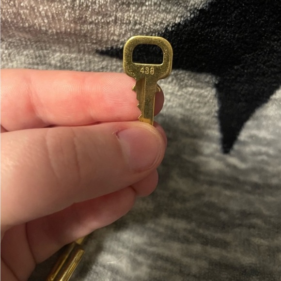 Louis Vuitton Lock and Key #438 - Picture 3 of 6